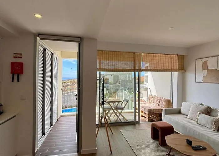 Oceanview Cozy With Pool Near Funchal 公寓 卡马拉-德洛布什