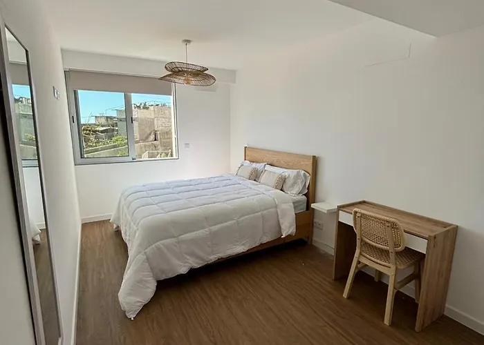 公寓 Oceanview Cozy With Pool Near Funchal 卡马拉-德洛布什