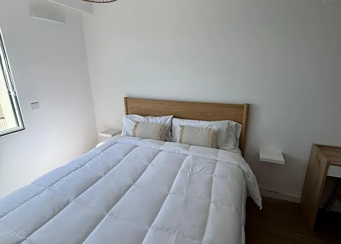 Oceanview Cozy With Pool Near Funchal