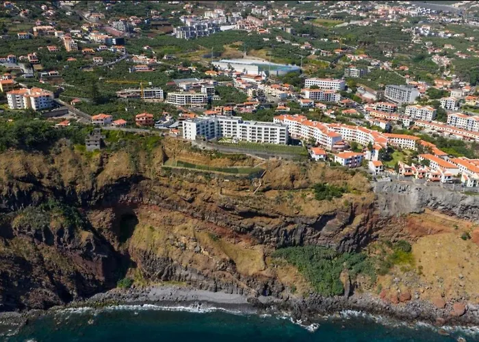 公寓 Oceanview Cozy With Pool Near Funchal *