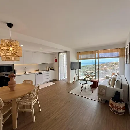 Apartman Oceanview Cozy With Pool Near Funchal Câmara de Lobos